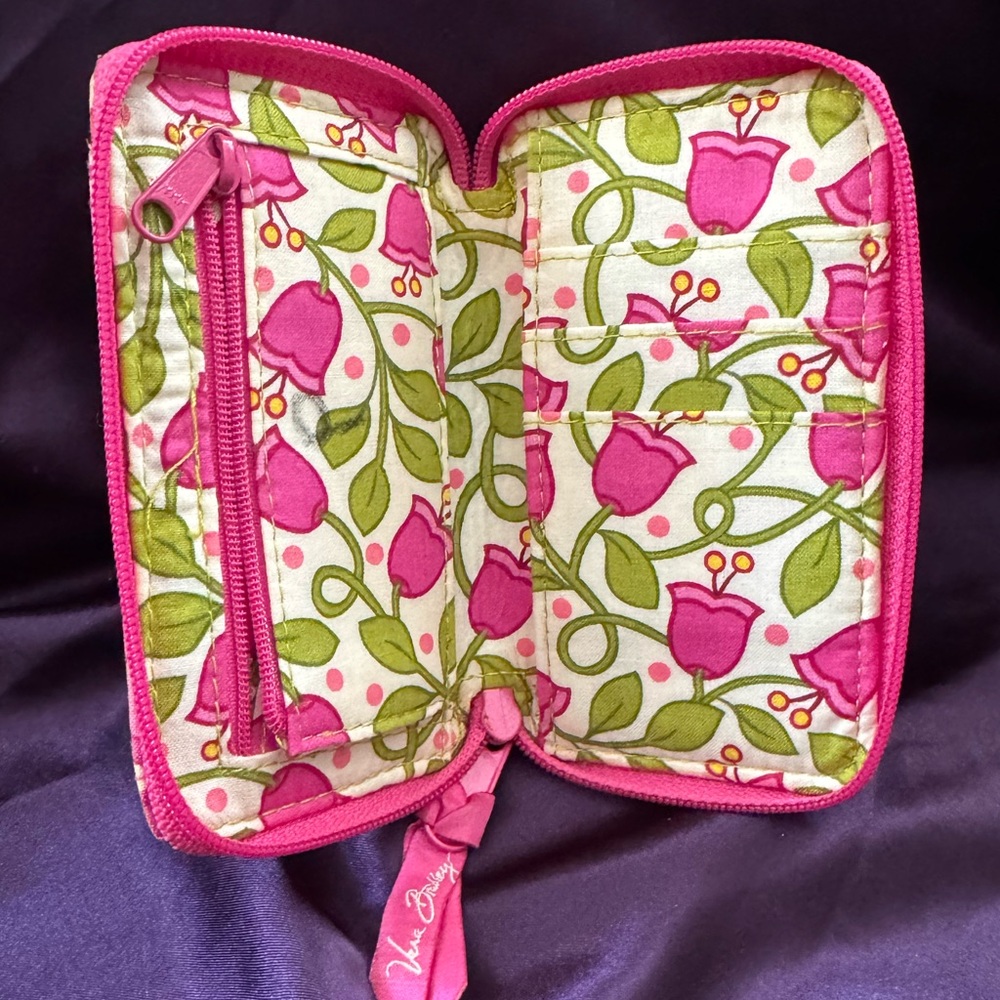 Vera Bradley LILY BELL Pink and Green Floral Wristlet - Picture 5 of 7
